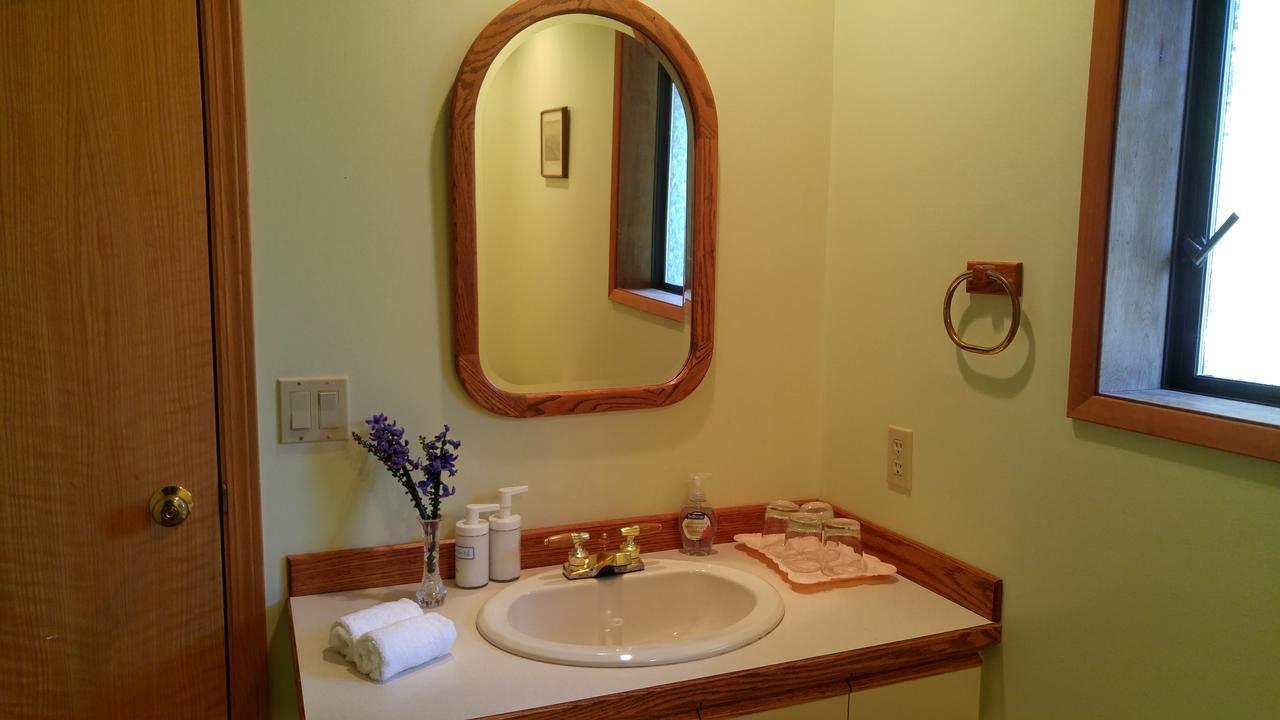 Sunshine Coast Treetop B&B 세첼트 외부 사진